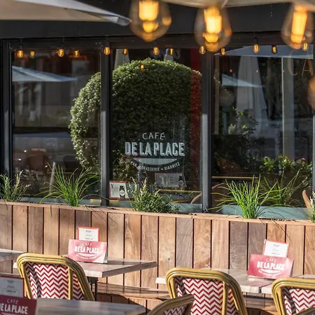 Hotel Restaurant De L'Ocean - Coeur De Ville, Proche Grande Plage Et Port Vieux מלון 3*