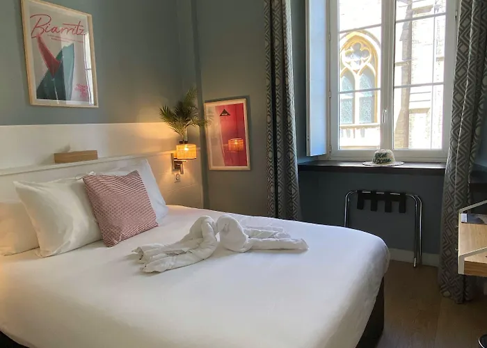 Hotel De L'Ocean Et Restaurant - Coeur De Ville Hotel 3*