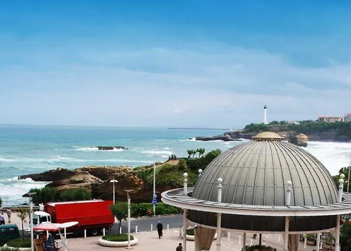 Hotel Restaurant de l'Océan - Coeur de ville, proche Grande Plage et Port Vieux 3* Biarritz
